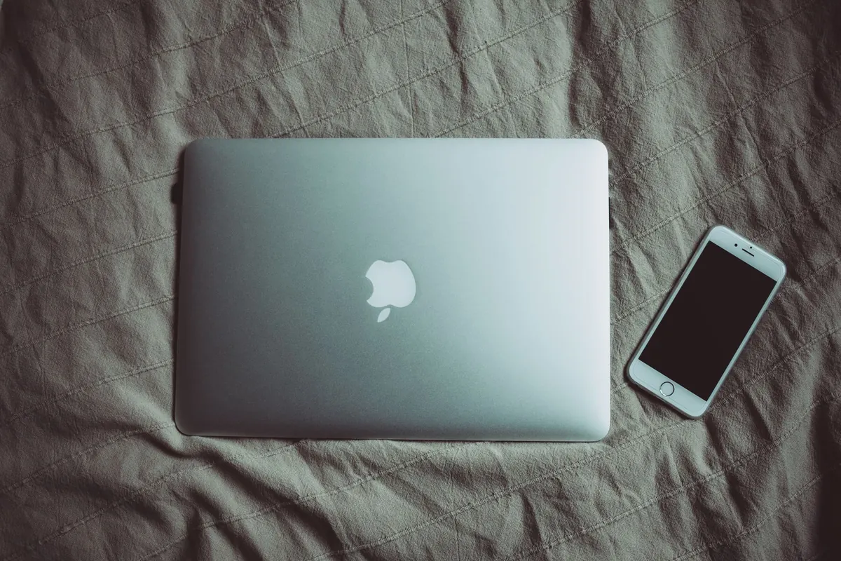 How to Back Up Your Smartphone Photos to the Cloud and a Local Drive
